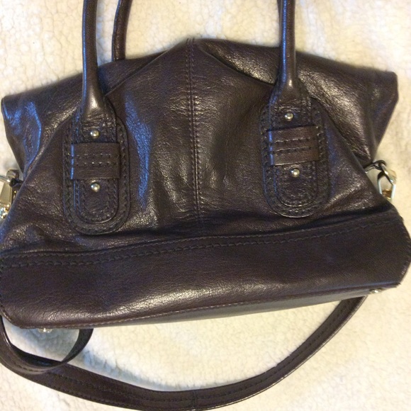 Lauren Ralph Lauren foldover bag. - Picture 2 of 11